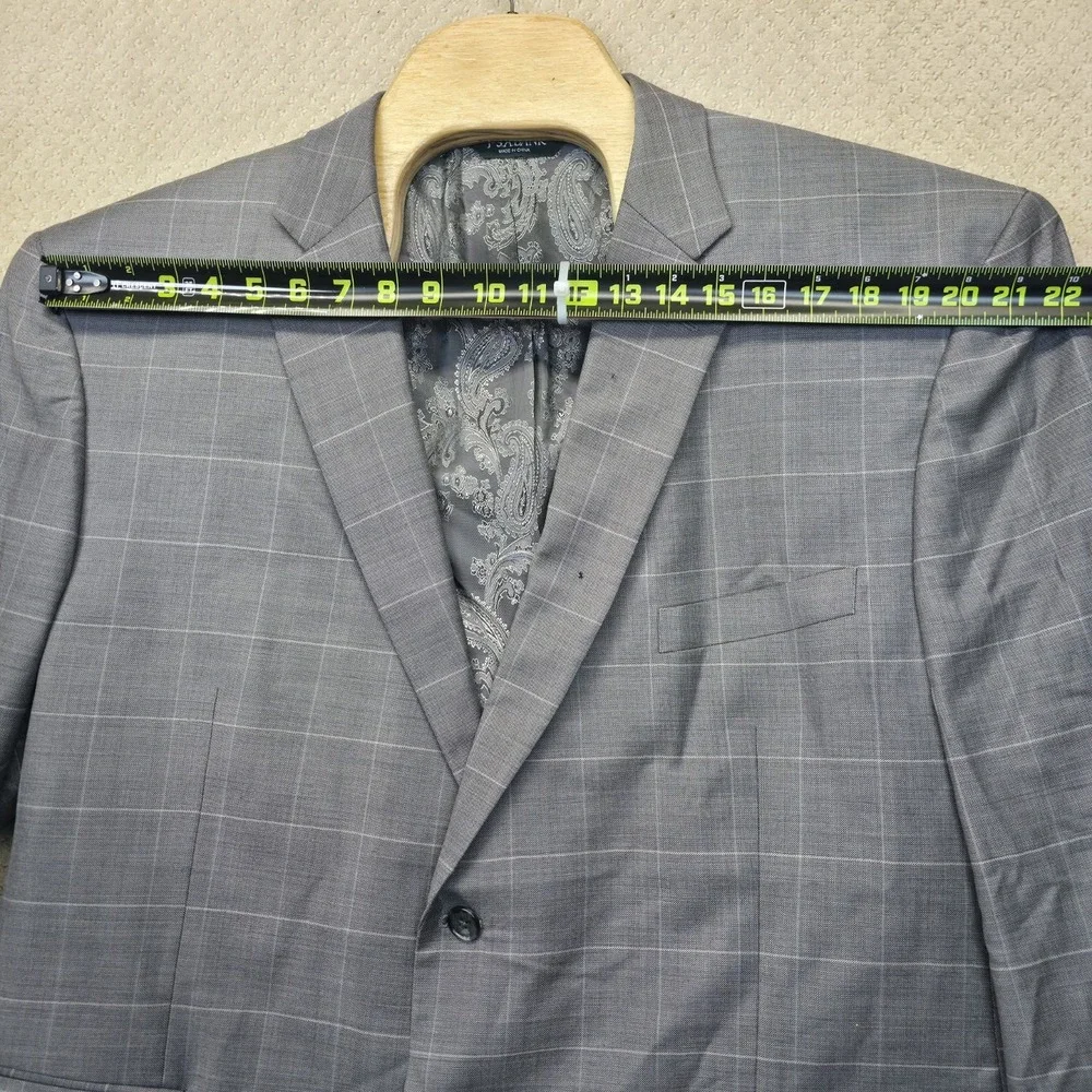 JOS A BANK Traveler Gray Windowpane Blazer Sport Coat Jacket Stretch Custom Flaw